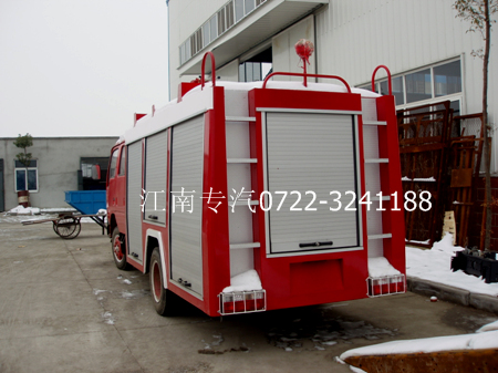 江鈴2-3噸水罐消防車圖片