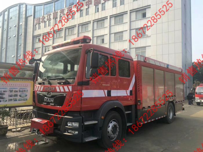 德國曼壓縮空氣泡沫消防車