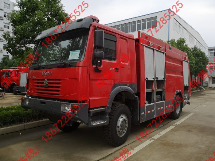 豪沃四驅(qū)消防車