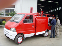 小型消防車